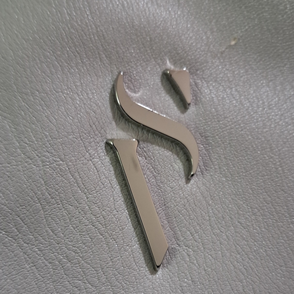 Simply Vera Vera Wang Catherine Tote - Picture 2 of 16